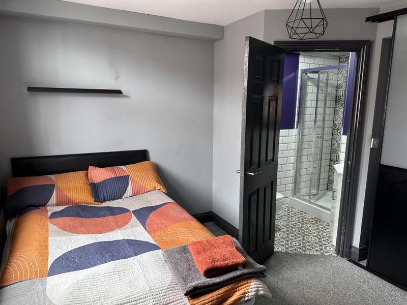 Appartement 6D Hosting à Coventry Extérieur photo
